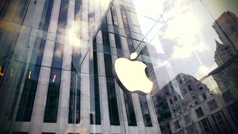 Apple Bids Over $150 Million Annually for U.S. Formula 1 Streaming Rights