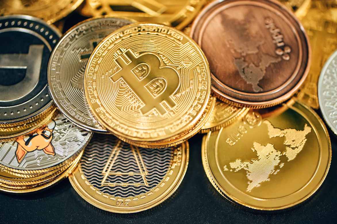 Are altcoins outperforming Bitcoin
