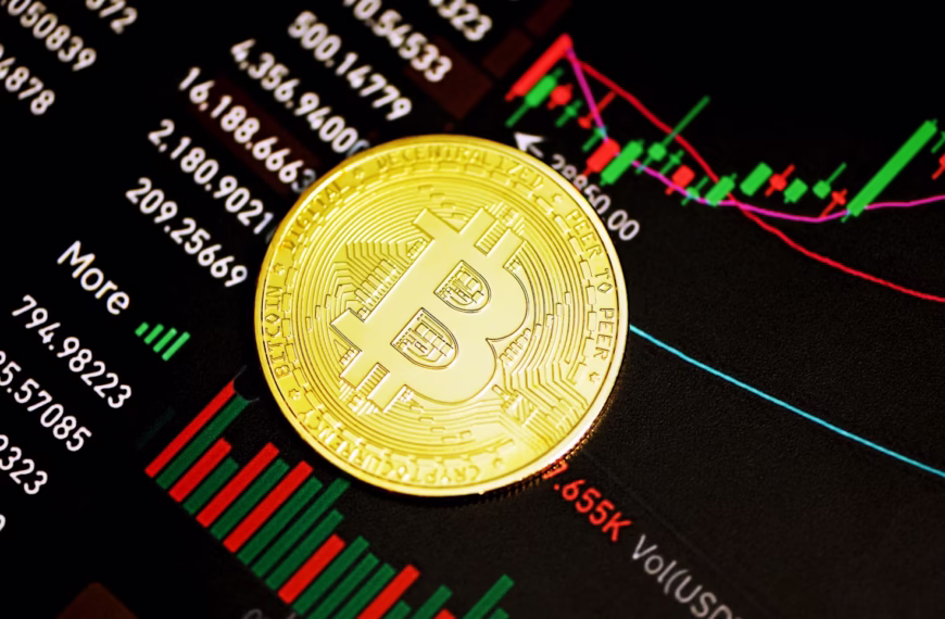 U.S. Lawmakers Signal Robust Crypto Legislation, Boosting Market Confidence July 30, 2025 – Bitcoin, the world’s largest cryptocurrency by market capitalization, soared past $123,000 before settling at approximately $119,800 on Tuesday, fueled by unprecedented institutional demand and optimism surrounding U.S. legislative developments. The rally coincides with the start of ‘Crypto Week’ on Capitol Hill, where lawmakers are poised to discuss transformative crypto legislation. Institutional Demand Drives Bitcoin’s Rally The surge in Bitcoin’s price is largely attributed to significant inflows into Bitcoin exchange-traded funds (ETFs). On Thursday, Bitcoin ETFs recorded their largest single-day inflow of 2025, amassing $1.18 billion, according to Coin Metrics. Analysts suggest that institutional investors are increasingly viewing Bitcoin as a long-term asset, with Jeff Mei, COO of cryptocurrency exchange BTSE, predicting a climb to $125,000 within the next two months. “Long-term holders are locking up supply, while global policy clarity boosts investor confidence,” said Xu Han, director of the Liquid Fund at HashKey Capital. ‘Crypto Week’ and Legislative Optimism The timing of Bitcoin’s rally aligns with ‘Crypto Week,’ a series of congressional discussions aimed at shaping the future of digital assets in the U.S. Recent posts on X highlight the passage of the GENIUS and CLARITY Acts, which aim to provide regulatory clarity for cryptocurrencies and stablecoins. These developments follow President Donald Trump’s pro-crypto stance, including his vow to make the U.S. the “crypto capital of the planet” and the launch of his TRUMP token. The White House is also set to release its first comprehensive crypto policy report, covering stablecoins and consumer protections, further fueling market optimism. Potential Risks Amid Trade Tensions Despite the bullish sentiment, analysts warn of potential volatility due to trade disputes initiated by the Trump administration. Tariffs on the EU, Mexico, and other trading partners could trigger risk-off sentiment in global markets, potentially impacting Bitcoin’s trajectory. Markus Thielen, CEO of 10x Research, noted that the U.S. Federal Reserve’s hawkish policies and potential interest rate hikes pose additional risks, though Bitcoin’s institutional backing may cushion short-term dips. What’s Next for Investors? Bitcoin Surges Past $120,000 as ‘Crypto Week’ Kicks Off in Washington