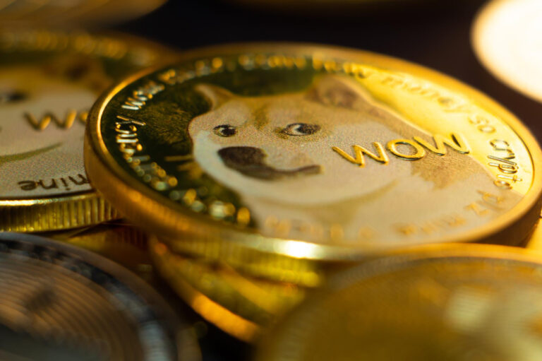 Meme Coins Captivate Investors in 2025: BONK, DOGE, and LILPEPE Lead the Charge