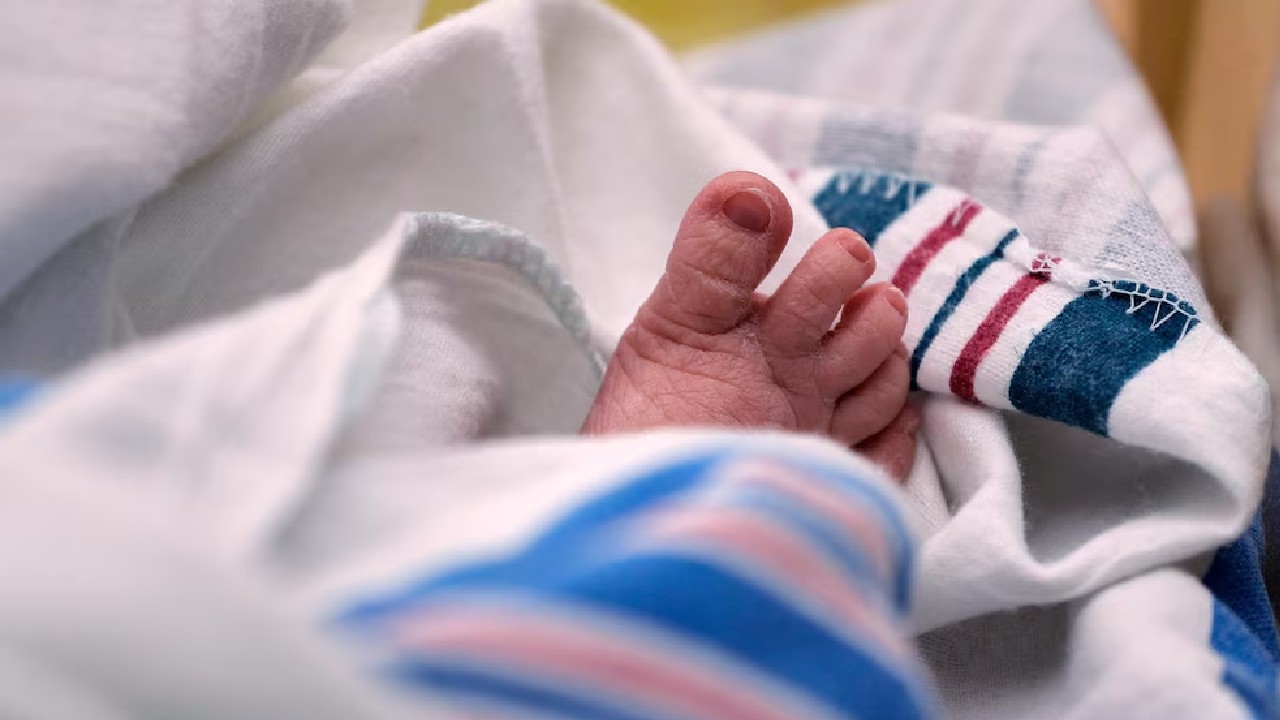 US Fertility Rate Hits Record Low in 2025, Raising Concerns