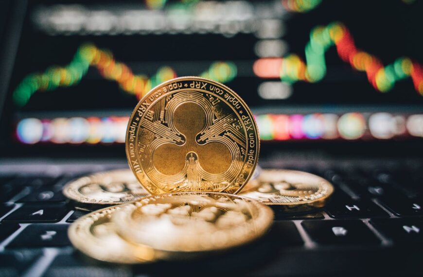 XRP Eyes Breakout as Ripple Gains Regulatory Clarity